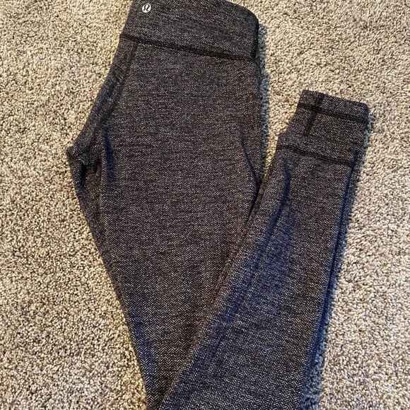 Lululemon Leggings - Picture 1 of 6
